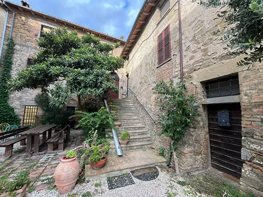 Immagine 2 di Appartamento in vendita  a Marsciano