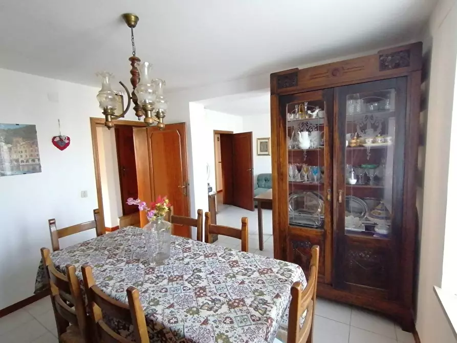 Immagine 7 di Casa semindipendente in vendita  in Viale della Repubblica 5 a Marsciano
