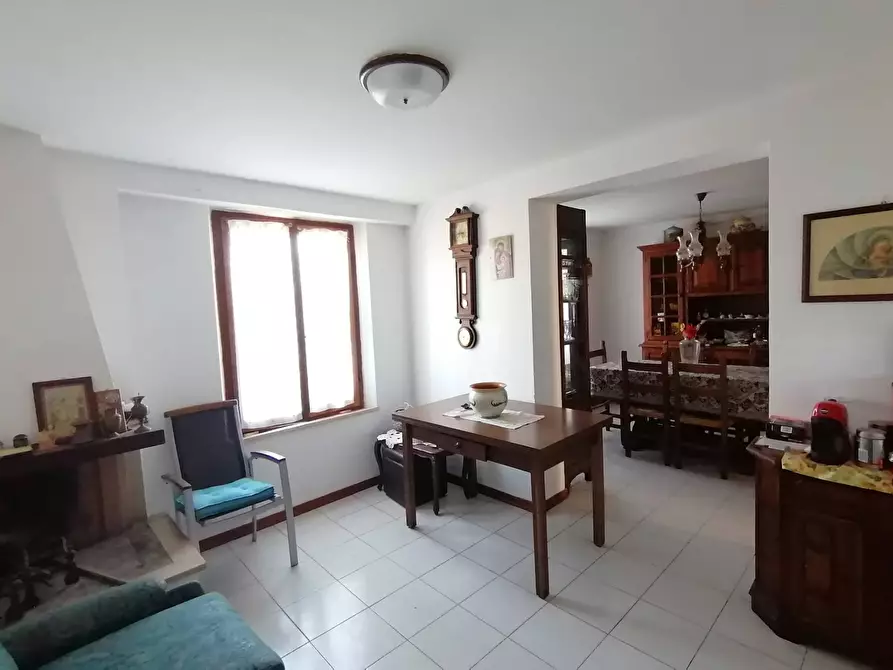 Immagine 10 di Casa semindipendente in vendita  in Viale della Repubblica 5 a Marsciano