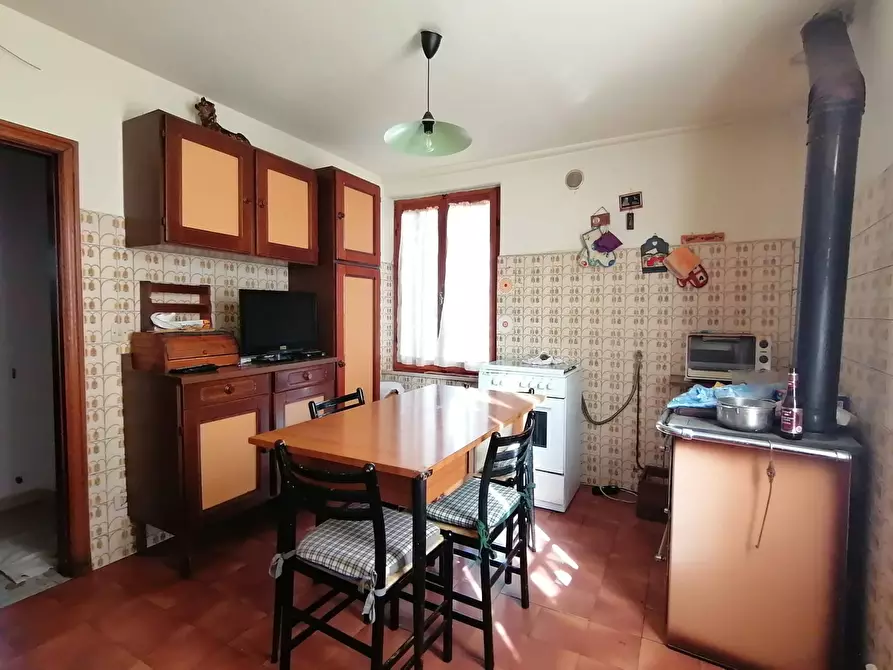 Immagine 12 di Casa semindipendente in vendita  in Viale della Repubblica 5 a Marsciano