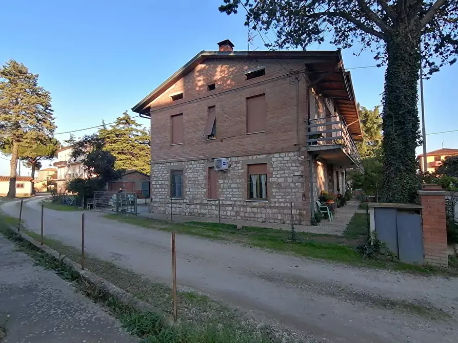 Immagine 2 di Casa semindipendente in vendita  in Via Salvador Allende 6 a Marsciano