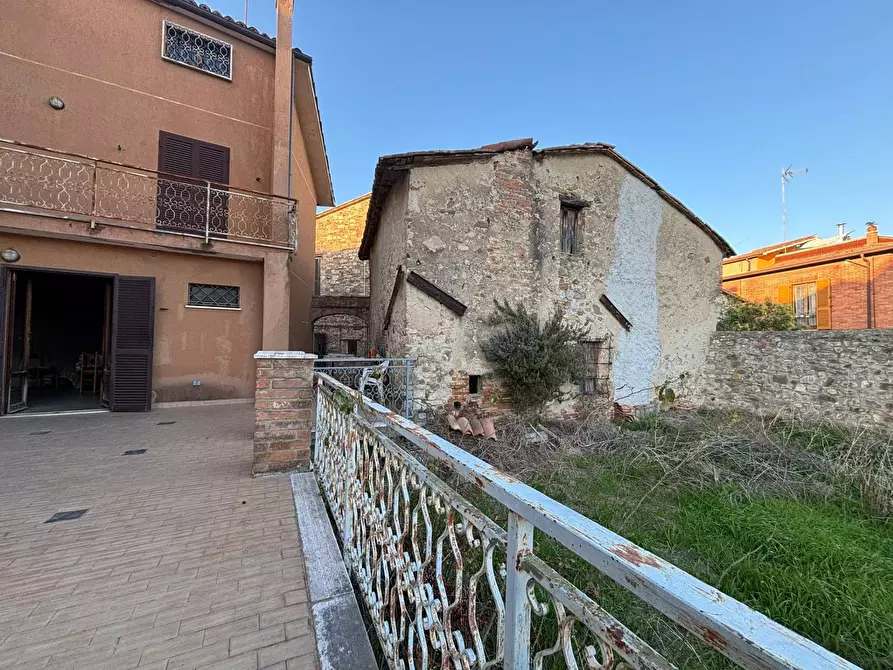 Immagine 3 di Casa semindipendente in vendita  a Marsciano