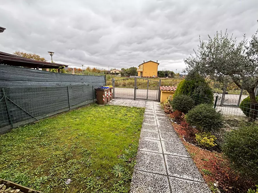 Immagine 5 di Villetta a schiera in vendita  a Fratta Todina