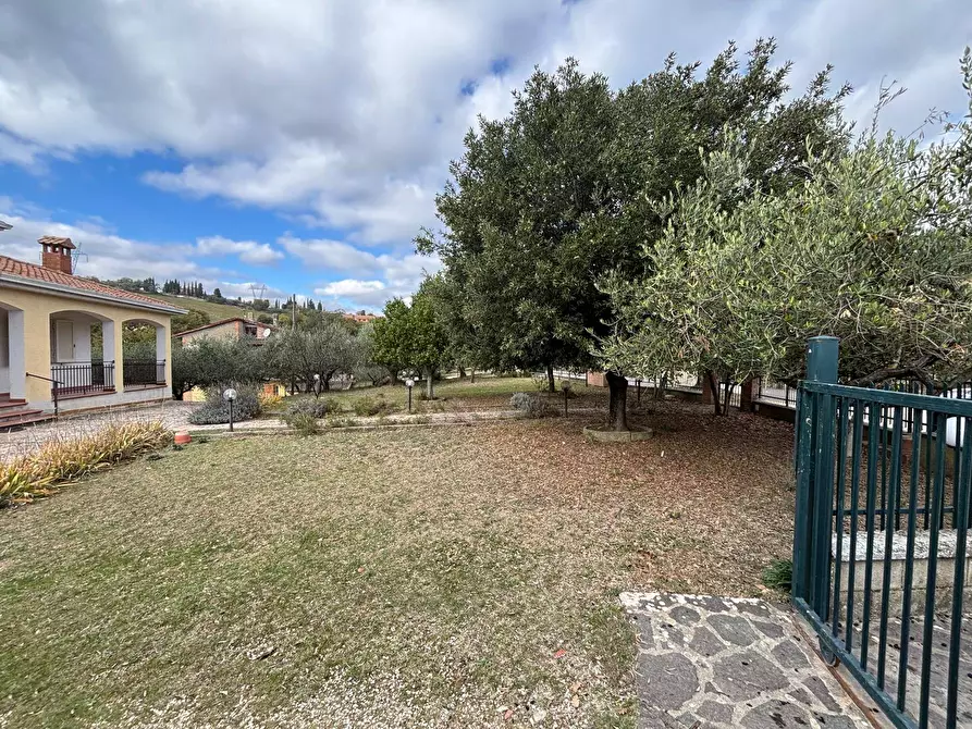 Immagine 11 di Villa in vendita  in Vocabolo Collebrano a Marsciano