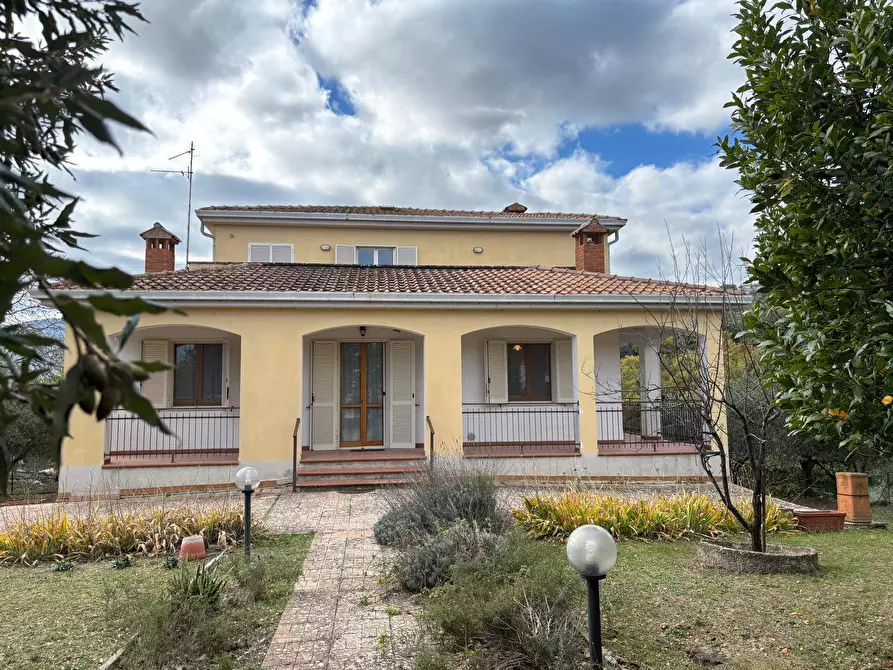Immagine 1 di Villa in vendita  in Vocabolo Collebrano a Marsciano