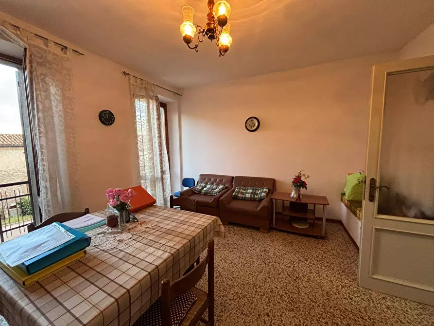 Immagine 4 di Appartamento in vendita  in Viale IV Novembre 25 a Montegabbione