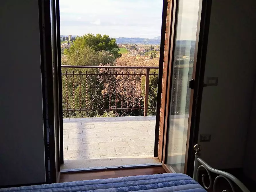 Immagine 22 di Villa in vendita  a Torgiano