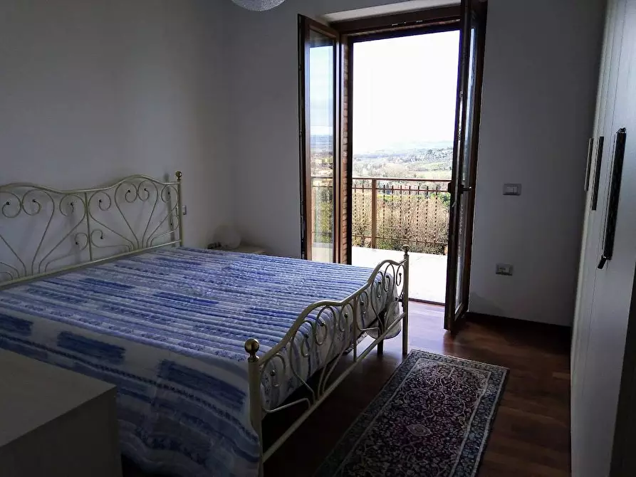 Immagine 21 di Villa in vendita  a Torgiano
