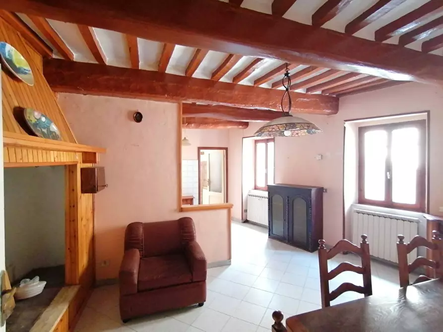 Immagine 3 di Casa semindipendente in vendita  in Piazza Beato Giacomo 3 a Marsciano