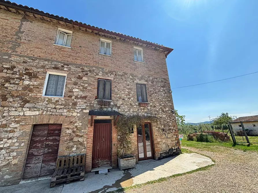 Immagine 1 di Casa semindipendente in vendita  a Fratta Todina