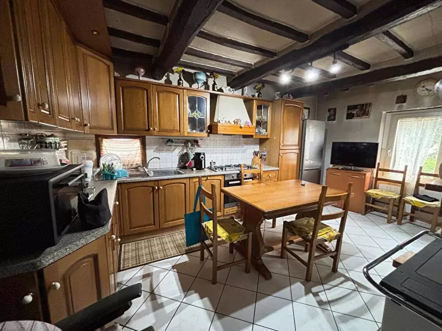 Immagine 17 di Casa semindipendente in vendita  a Fratta Todina