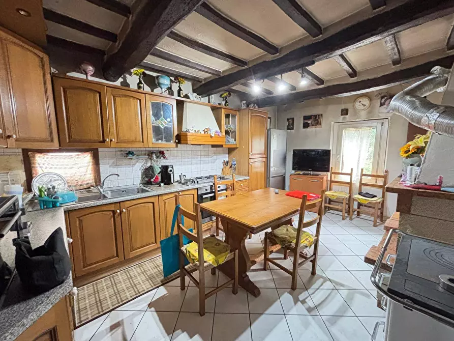 Immagine 18 di Casa semindipendente in vendita  a Fratta Todina