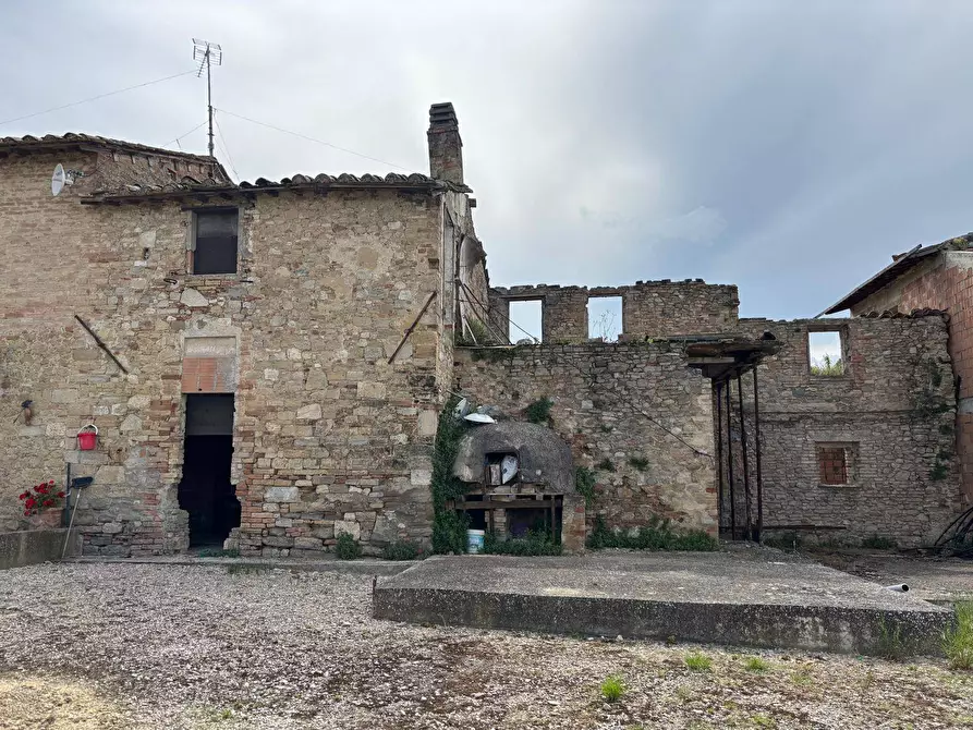 Immagine 8 di Rustico / casale in vendita  a Marsciano