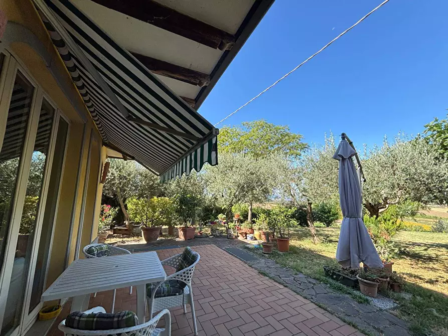Immagine 9 di Villa in vendita  a Marsciano