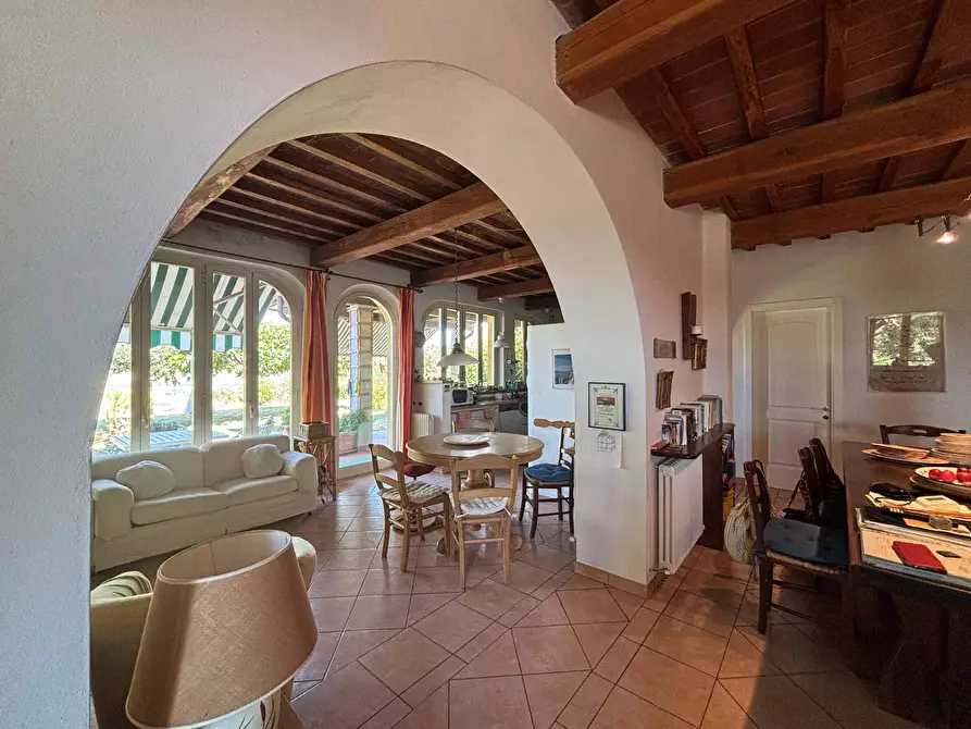 Immagine 12 di Villa in vendita  a Marsciano