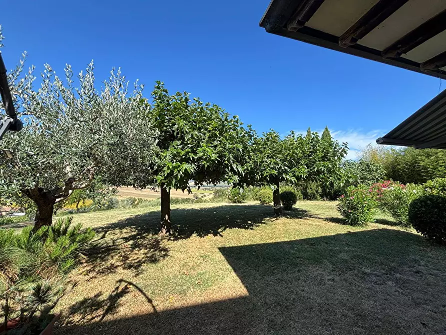 Immagine 19 di Villa in vendita  a Marsciano