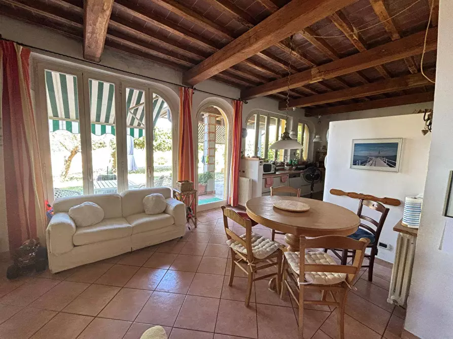 Immagine 31 di Villa in vendita  a Marsciano