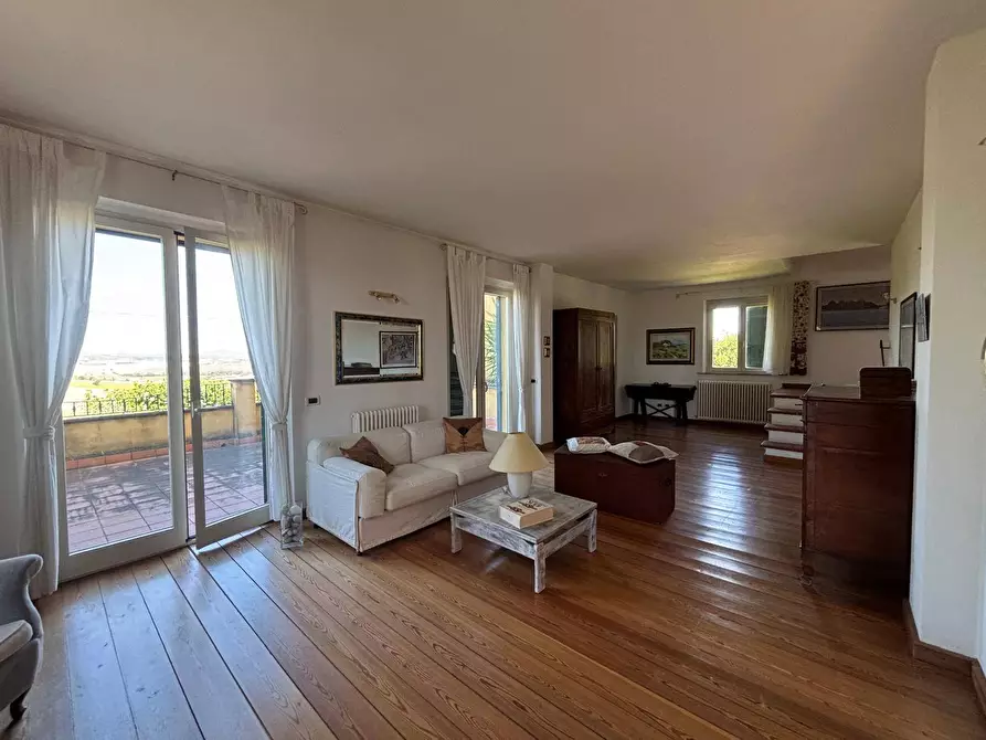 Immagine 39 di Villa in vendita  a Marsciano