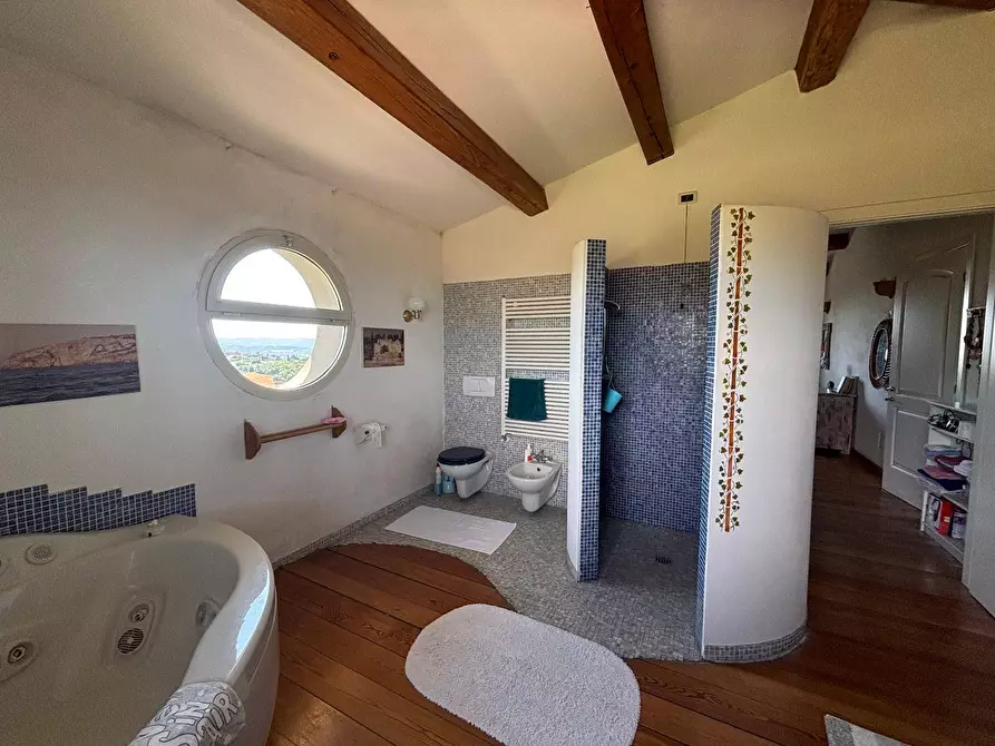 Immagine 69 di Villa in vendita  a Marsciano