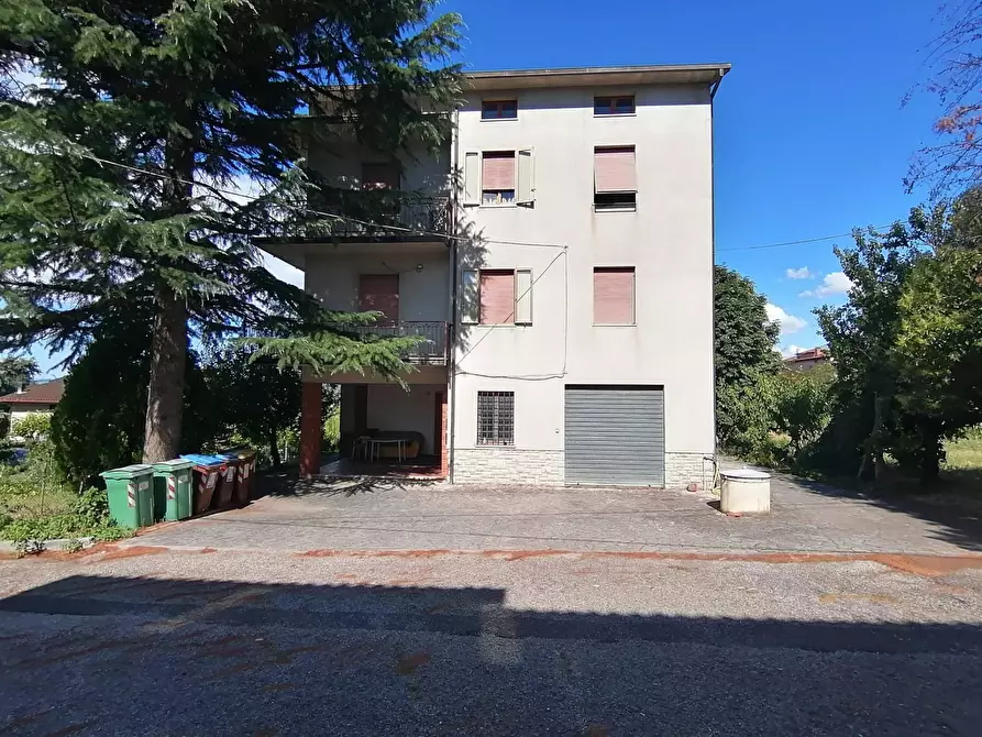 Immagine 1 di Appartamento in vendita  in Via XVI Giugno 8 a Fratta Todina