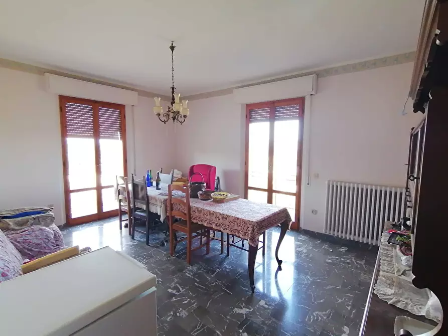 Immagine 4 di Appartamento in vendita  in Via XVI Giugno 8 a Fratta Todina