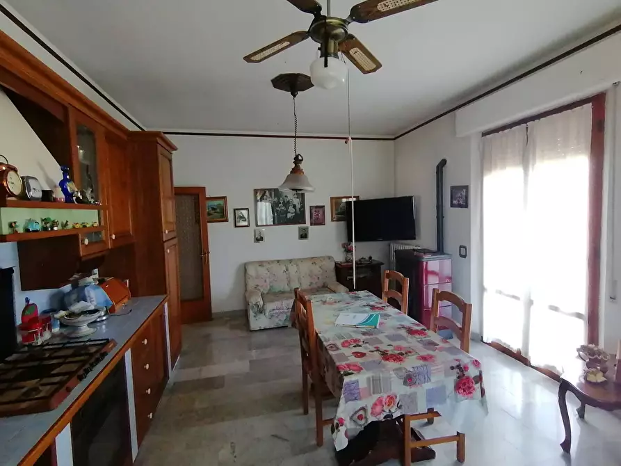 Immagine 12 di Appartamento in vendita  in Via XVI Giugno 8 a Fratta Todina