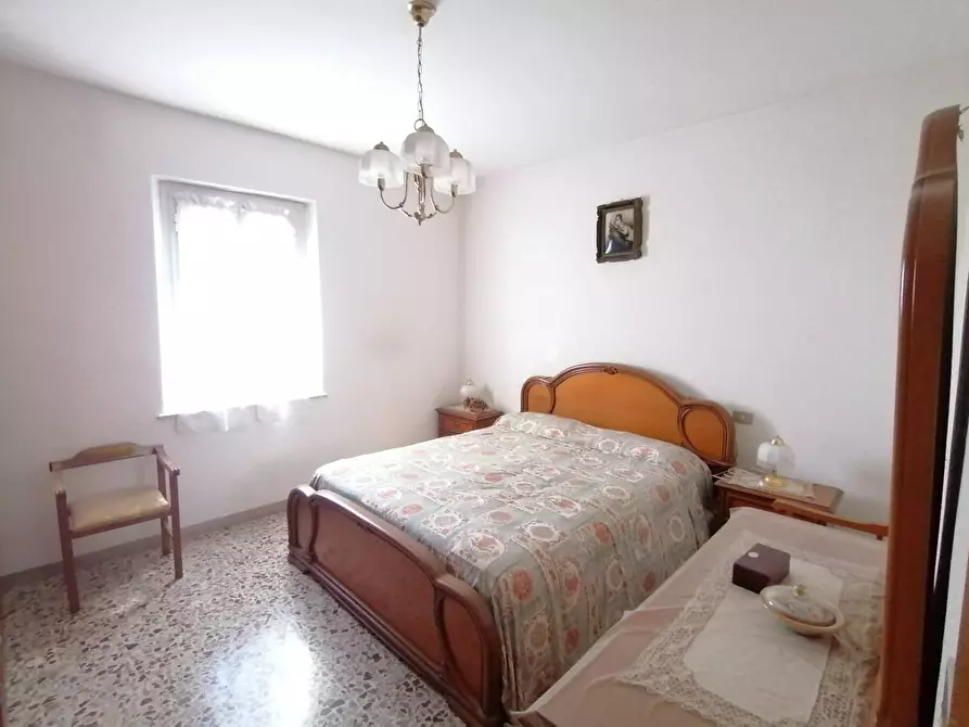 Immagine 10 di Casa semindipendente in vendita  in Viale Gaetano Salvemini 9 a Marsciano
