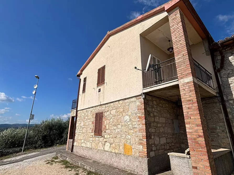 Immagine 2 di Casa semindipendente in vendita  a Fratta Todina