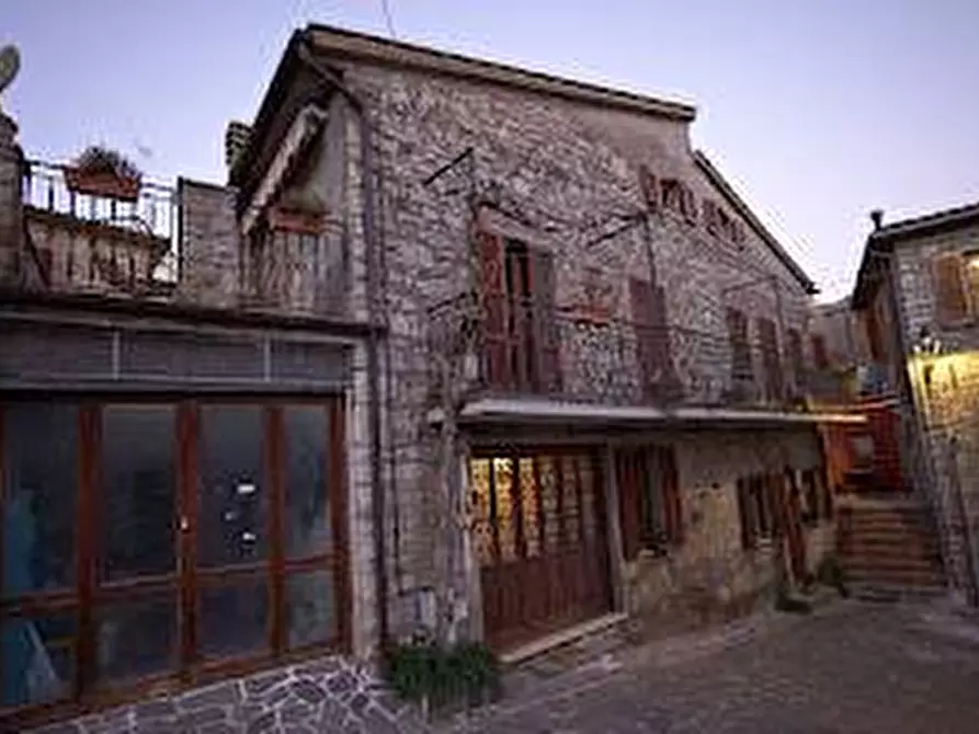 Immagine 1 di Casa indipendente in vendita  in via Rotecastello Centro 29 a Montegabbione