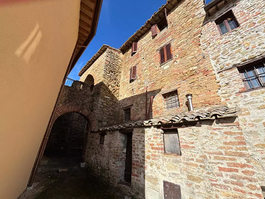 Immagine 6 di Casa semindipendente in vendita  in Salita Vittorio Emanuele 11 a Marsciano