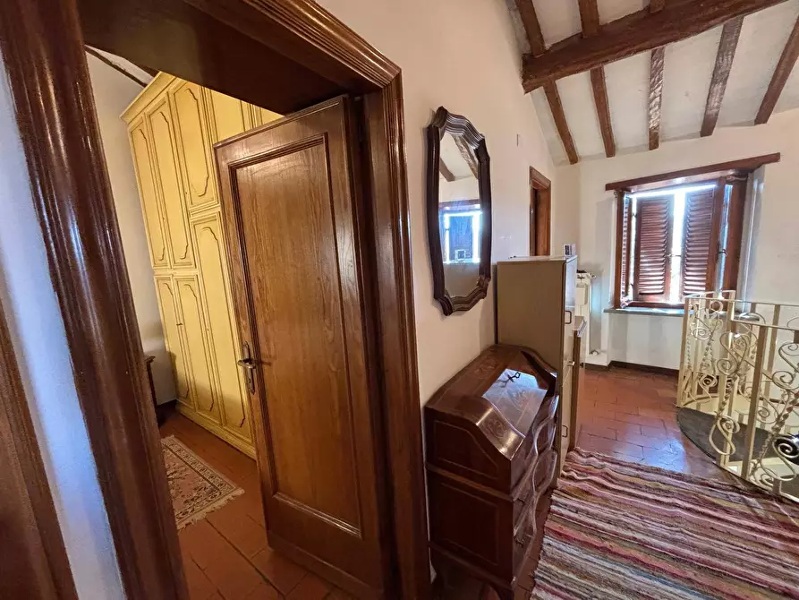 Immagine 17 di Casa semindipendente in vendita  in Salita Vittorio Emanuele 11 a Marsciano