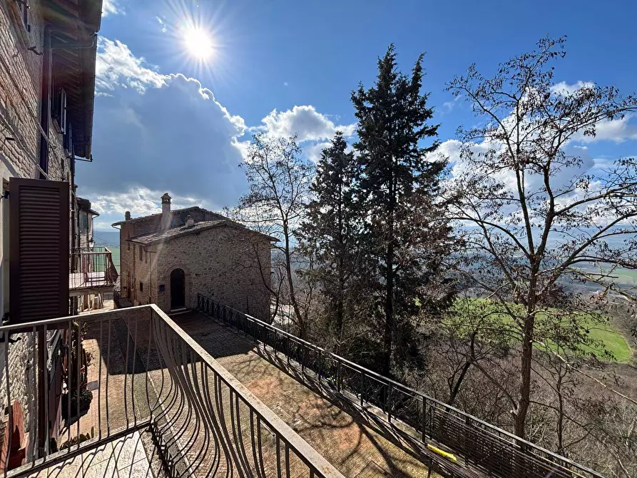 Immagine 3 di Casa semindipendente in vendita  in Via Conte di Torino a Collazzone
