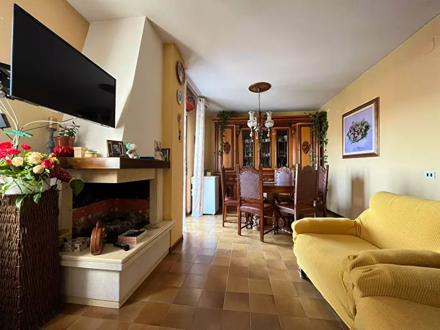 Immagine 4 di Appartamento in vendita  in Via Bulgarelli 5 a Marsciano