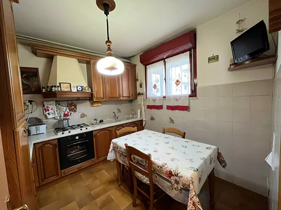 Immagine 8 di Appartamento in vendita  in Via Bulgarelli 5 a Marsciano