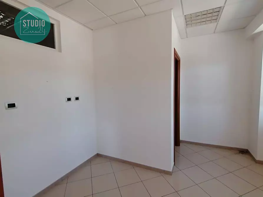 Immagine 13 di Ufficio in affitto  in via dell'osteria 91 a Collazzone