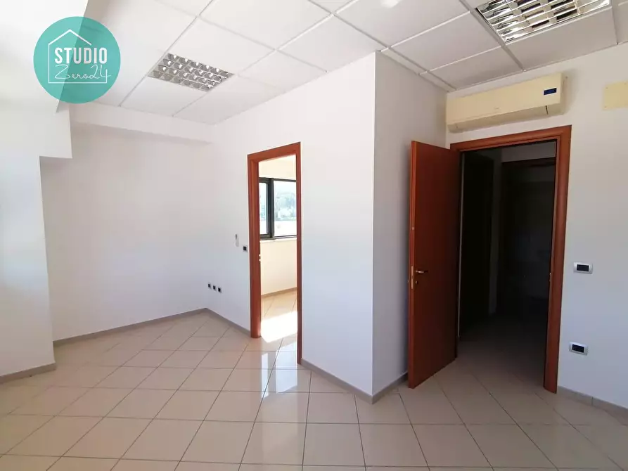 Immagine 16 di Ufficio in affitto  in via dell'osteria 91 a Collazzone