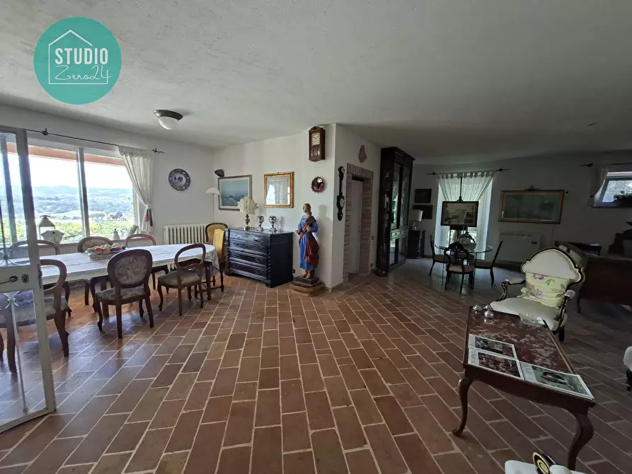Immagine 76 di Villa in vendita  a Marsciano