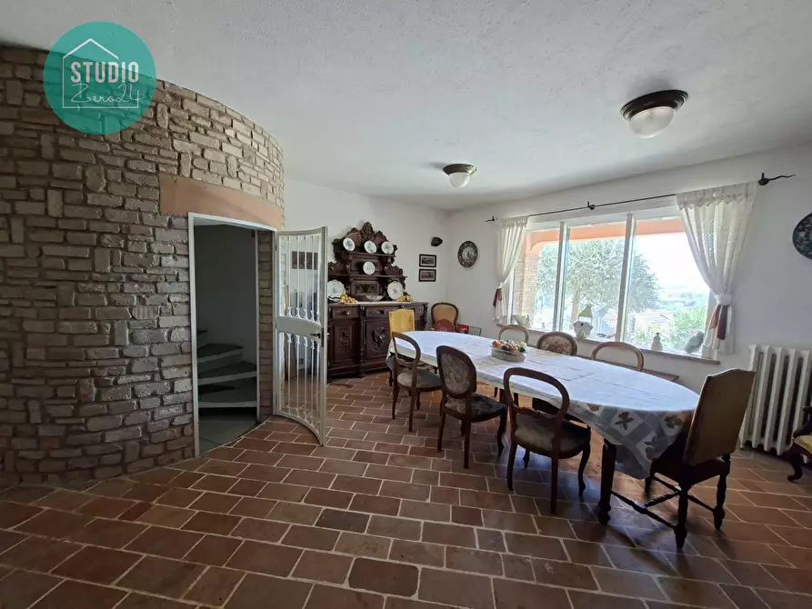 Immagine 78 di Villa in vendita  a Marsciano