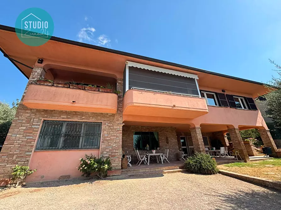 Immagine 24 di Villa in vendita  a Marsciano