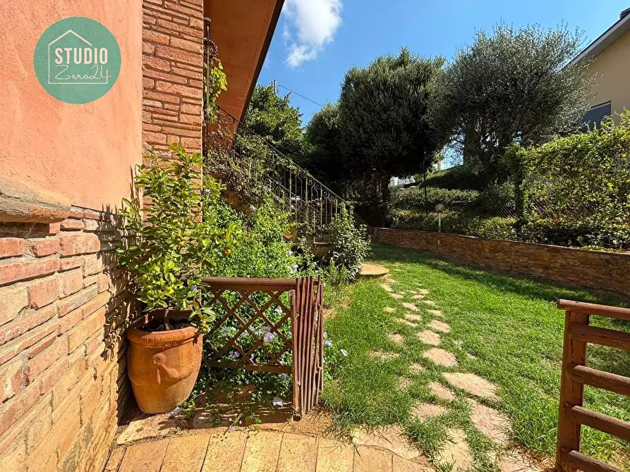 Immagine 16 di Villa in vendita  a Marsciano