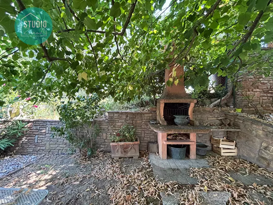 Immagine 9 di Villa in vendita  a Marsciano