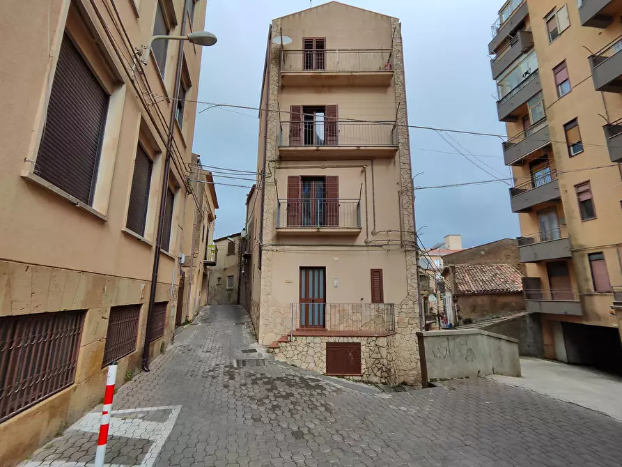 Immagine 1 di Palazzo in vendita  in VIA SANT'ONOFRIO a Enna