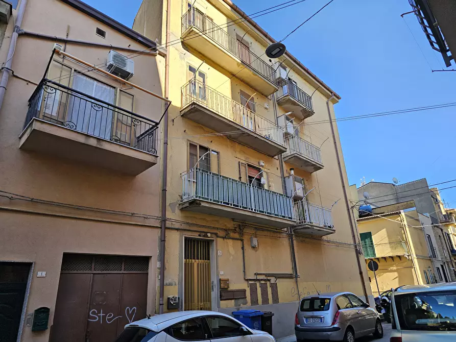 Immagine 1 di Appartamento in vendita  in VIA SILVIO PELLICO 5 a Enna