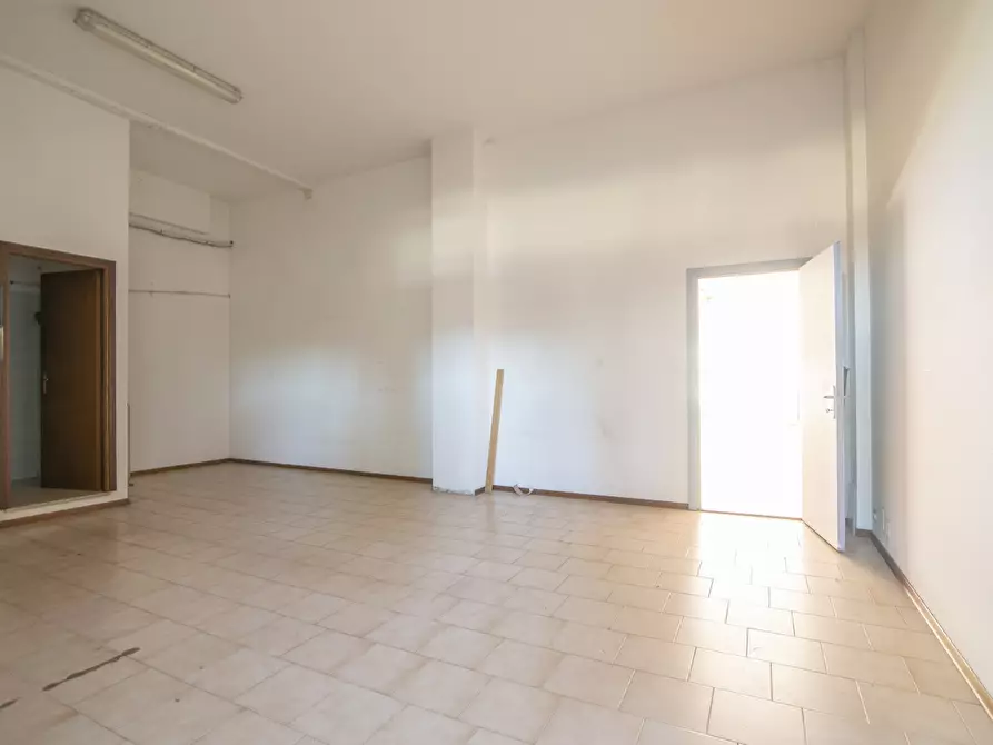 Immagine 12 di Ufficio in vendita  in Largo Erfurt 12 a Piacenza