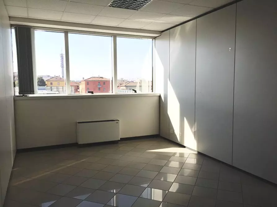 Immagine 7 di Ufficio in affitto  in Via Colombo a Piacenza