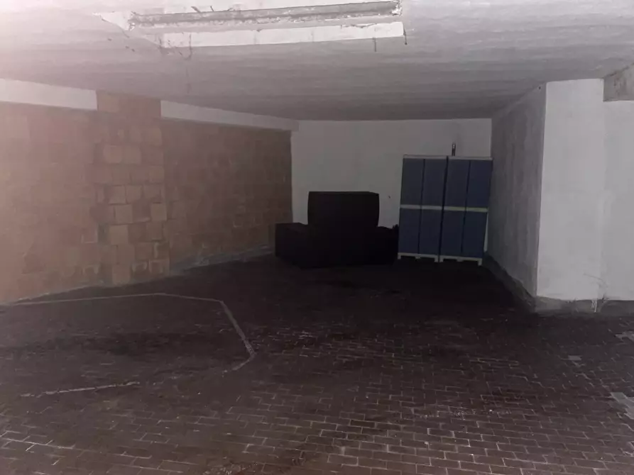 Immagine 4 di Box auto in affitto  in Via Teresiane a Piacenza