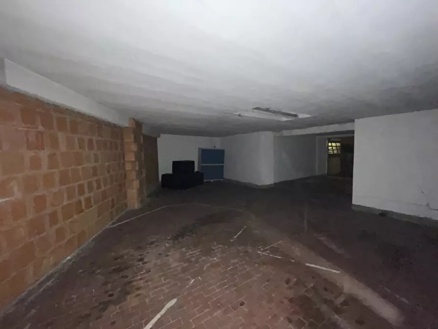 Immagine 7 di Box auto in affitto  in Via Teresiane a Piacenza