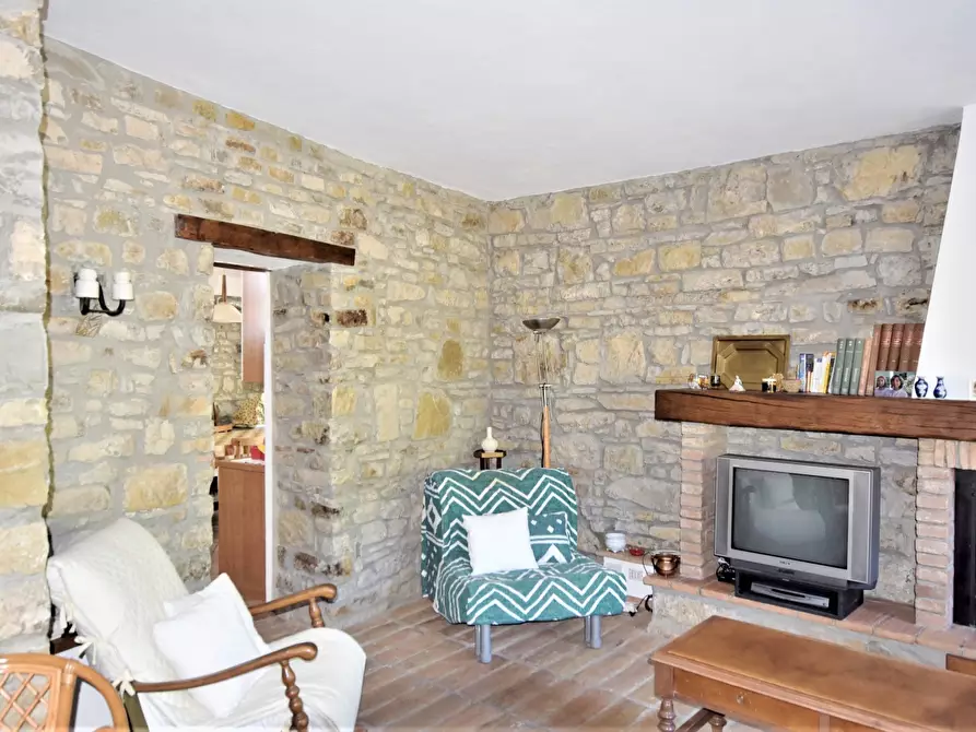 Immagine 8 di Casa indipendente in vendita  in Loc. Centomerli a Bobbio