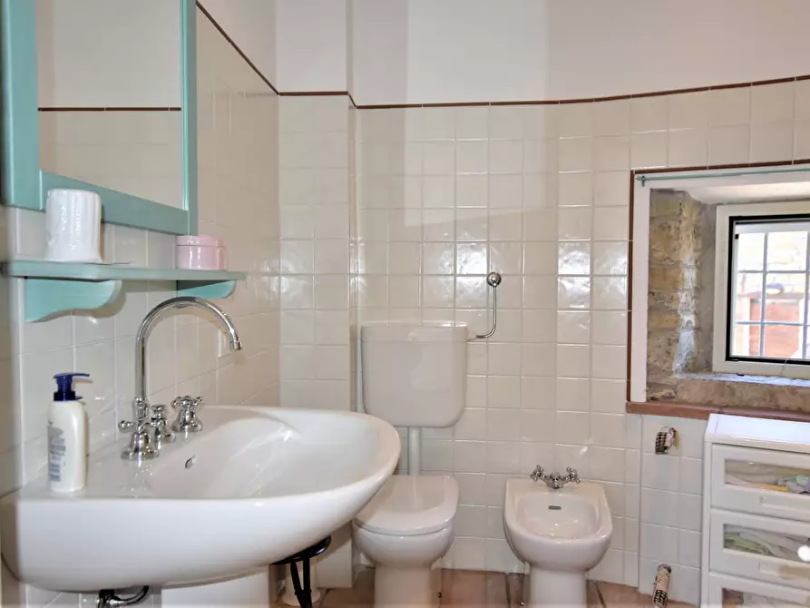 Immagine 17 di Casa indipendente in vendita  in Loc. Centomerli a Bobbio