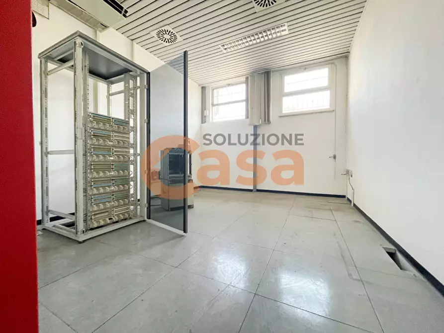 Immagine 3 di Ufficio in affitto  in Via Veneto a Piacenza